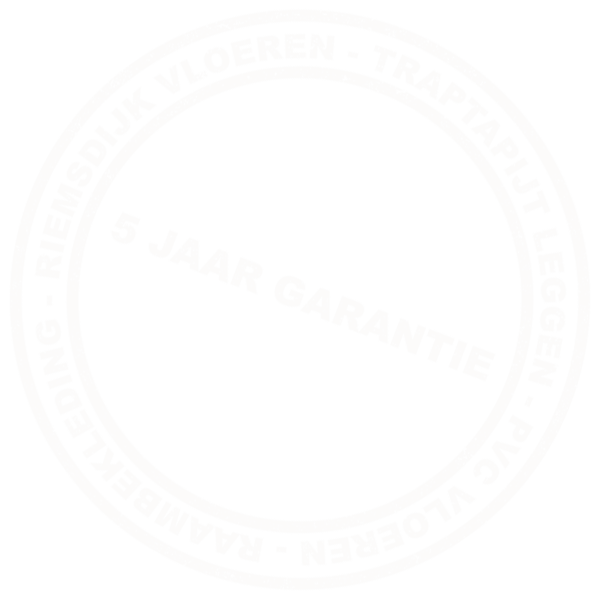 Riemsdijk Vloeren geeft 5 jaar garantie op het stofferen van uw trap.